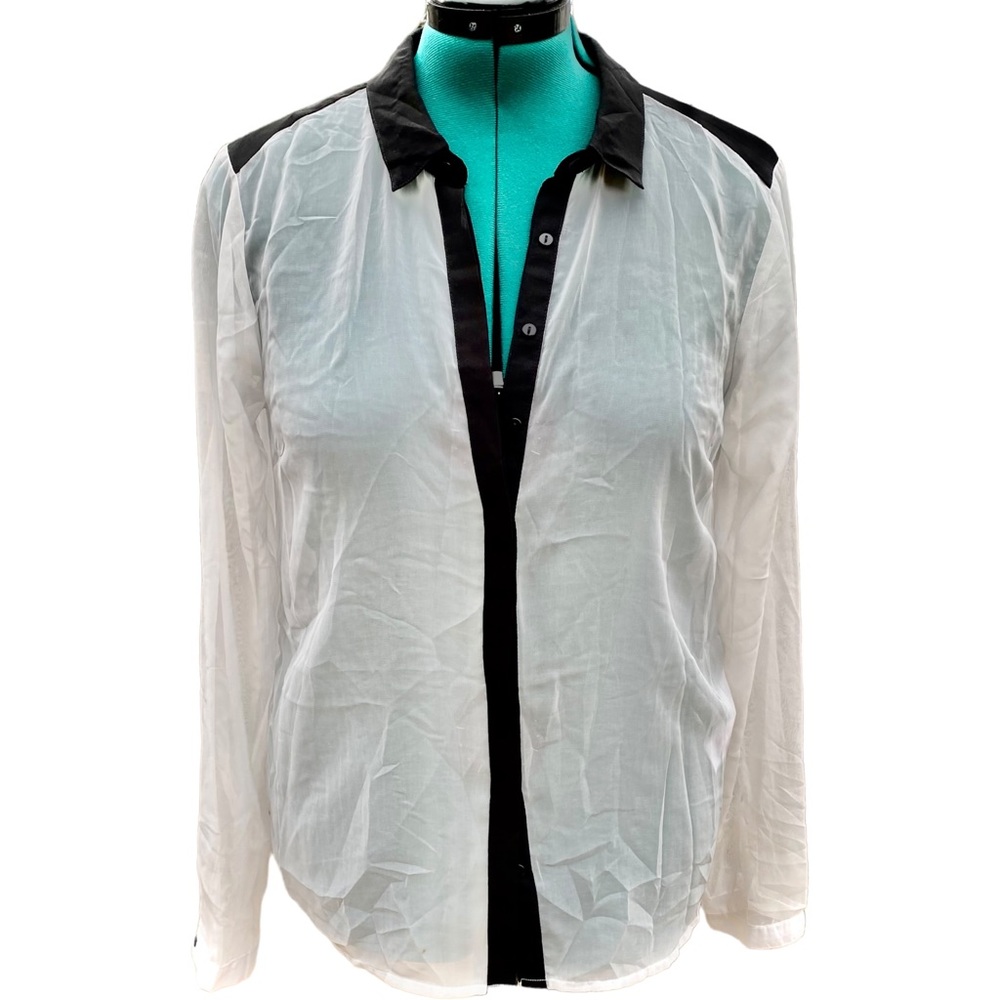 2for$35 NWT Vero Moda Sheer Flowing Black & White Buttoned Shirt Blouse Size L